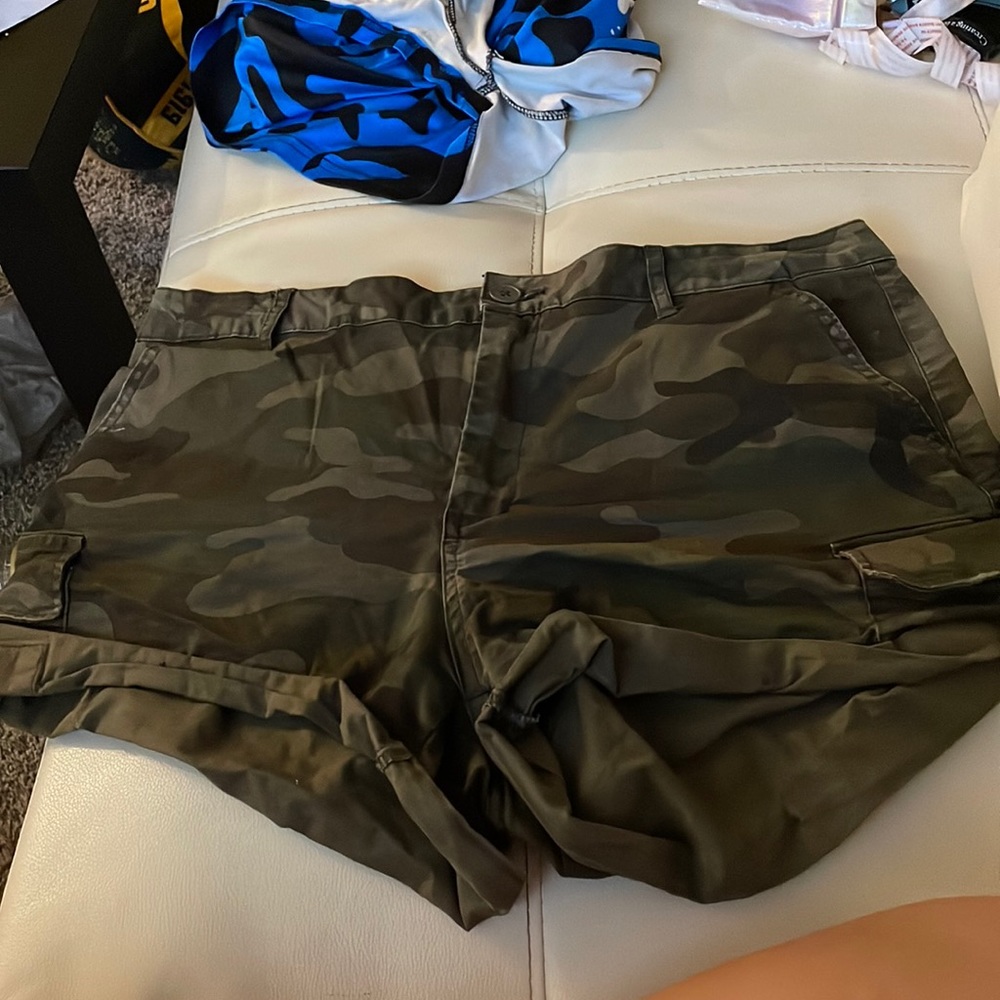 camo shorts